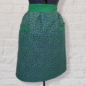 VINTAGE Blue Green Floral Tie Behind Waist Cotton Apron